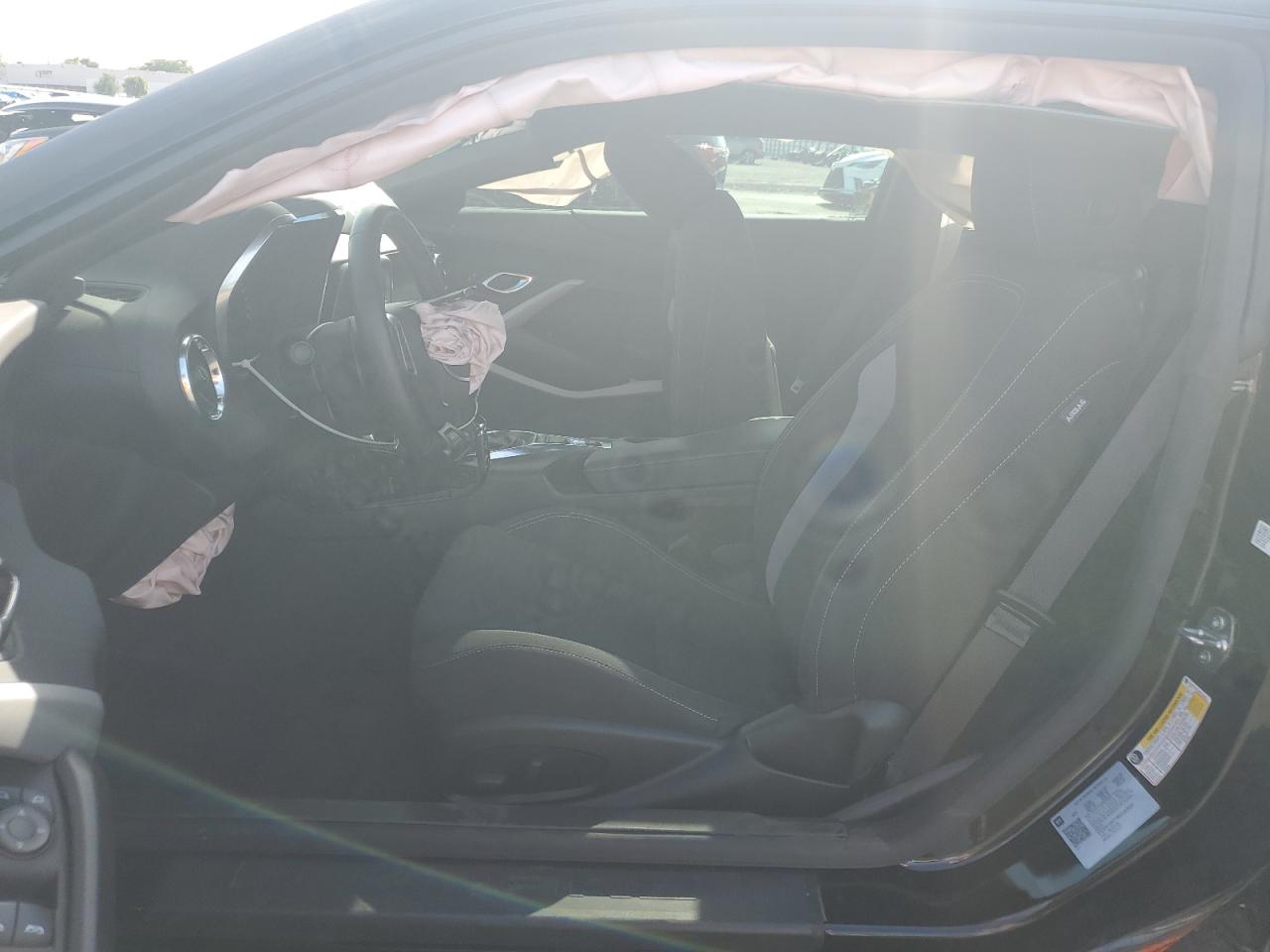 2021 Chevrolet Camaro - Image 7