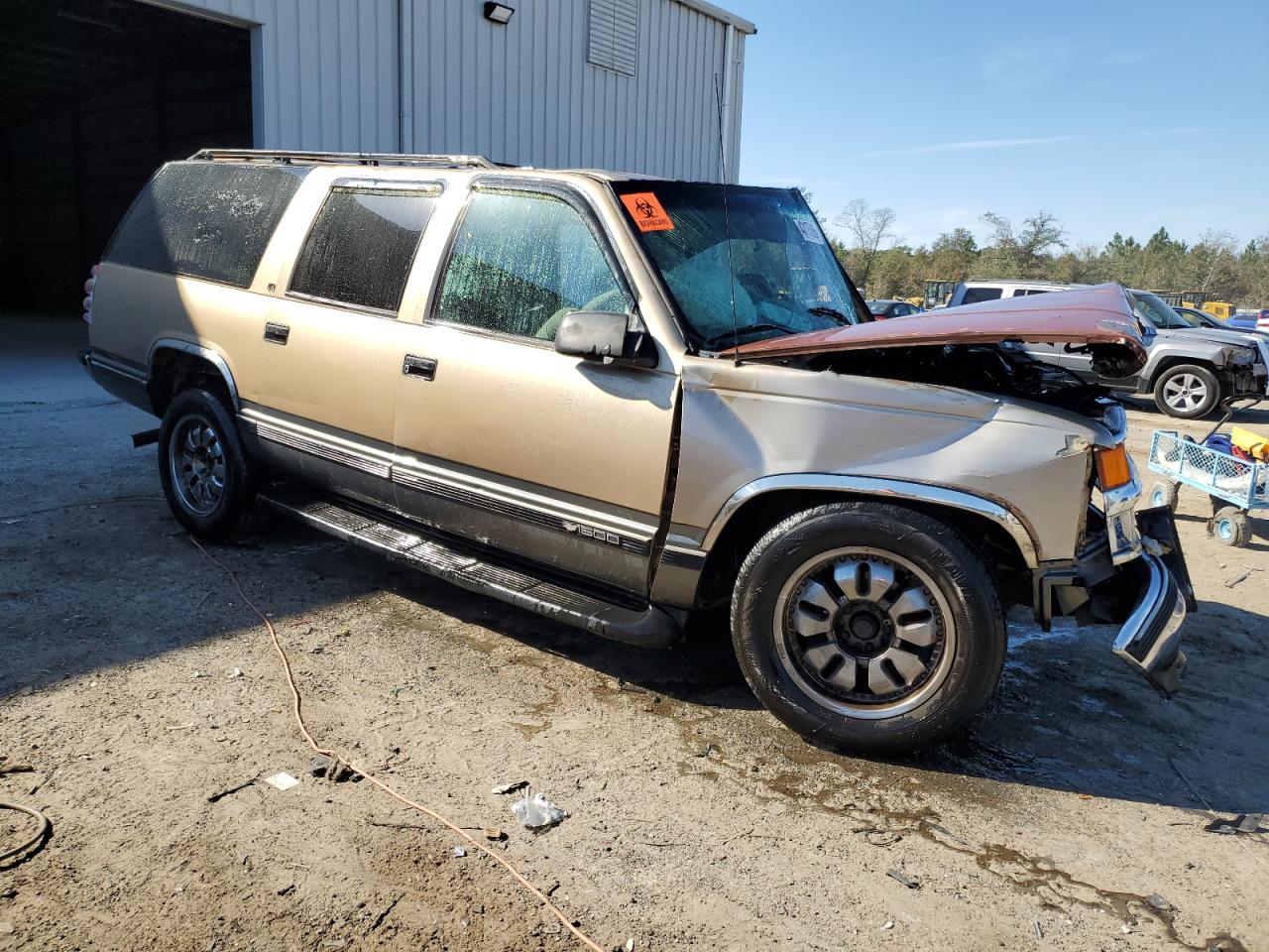 1999 Chevrolet Suburban - Image 4