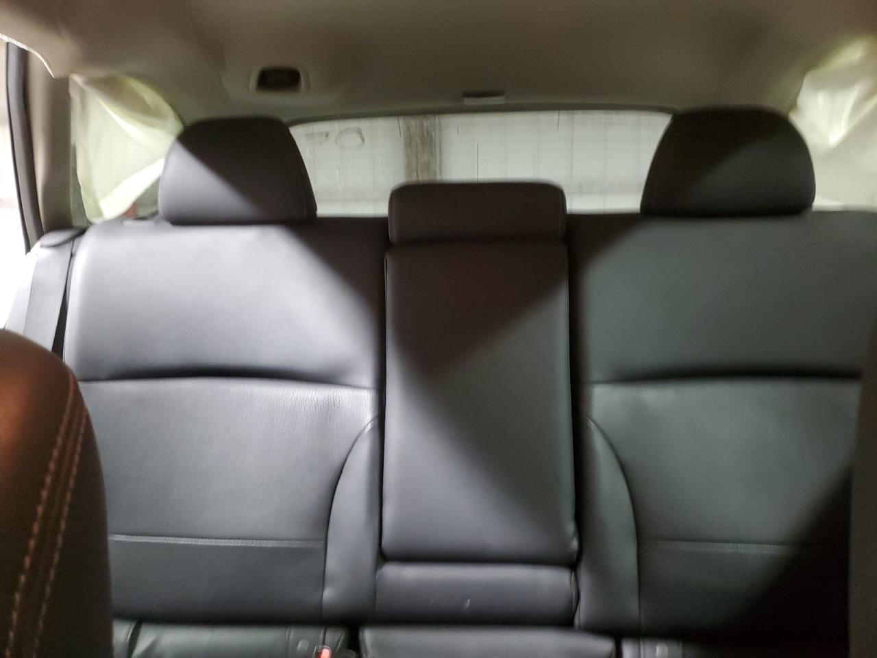 2017 Subaru Outback - Image 10