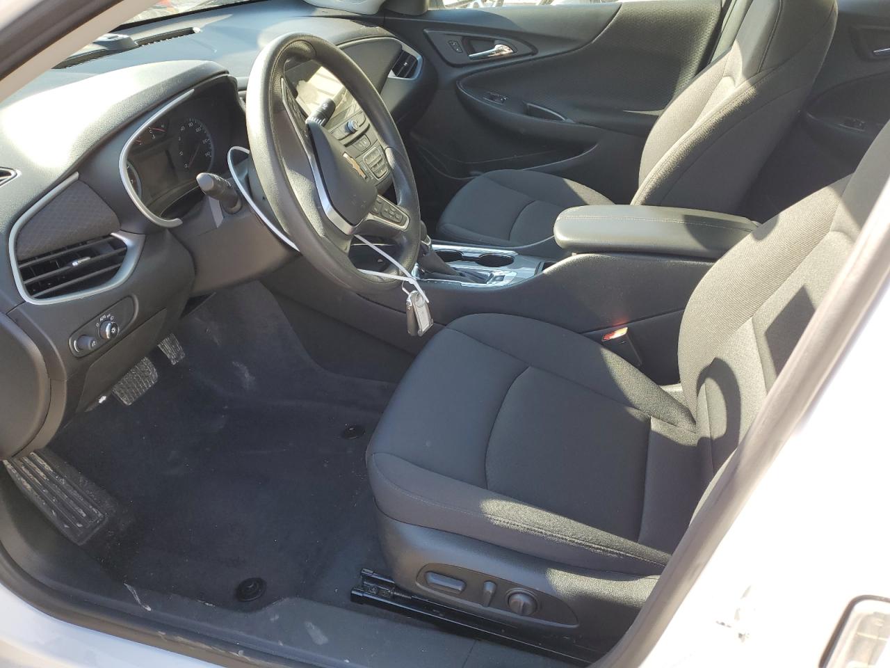 2023 Chevrolet Malibu - Image 7