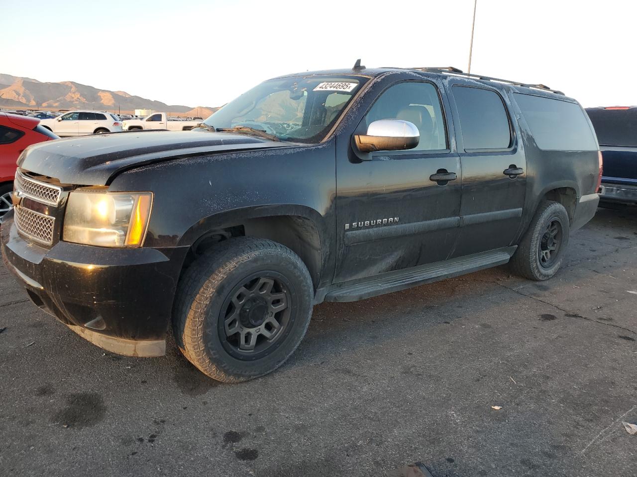 2007 Chevrolet Suburban - Image 1