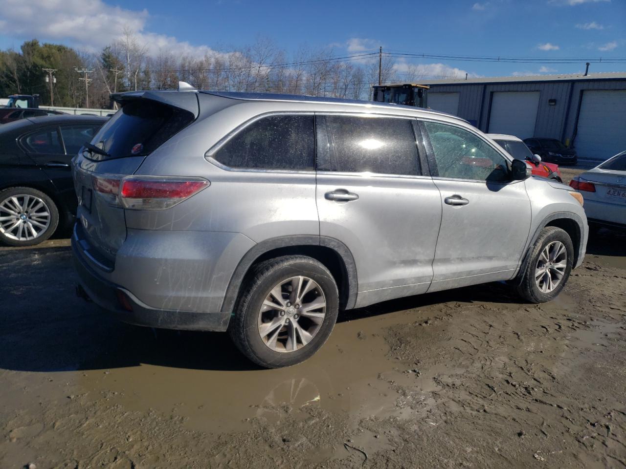 2015 Toyota Highlander - Image 3