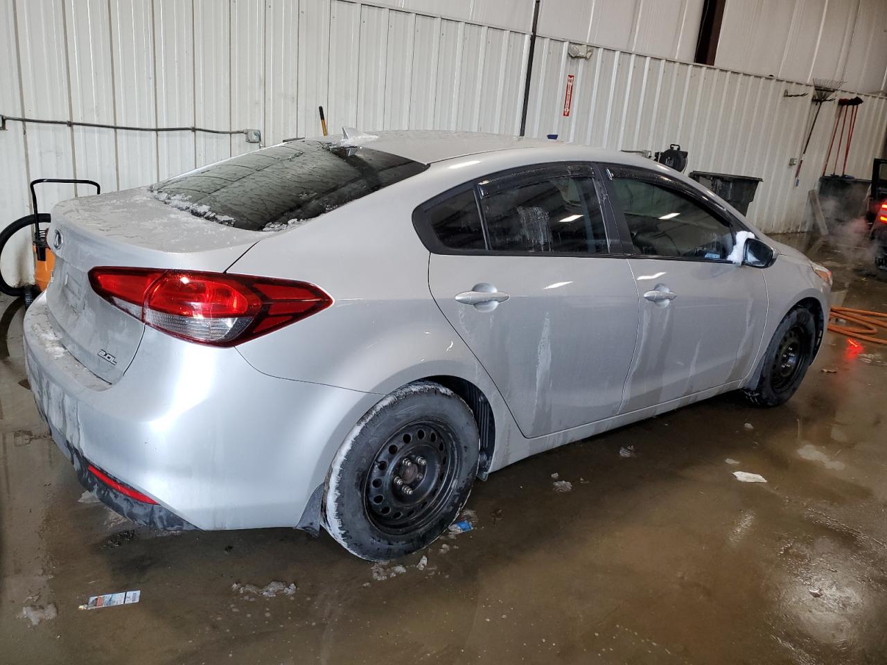 2017 Kia Forte - Image 3