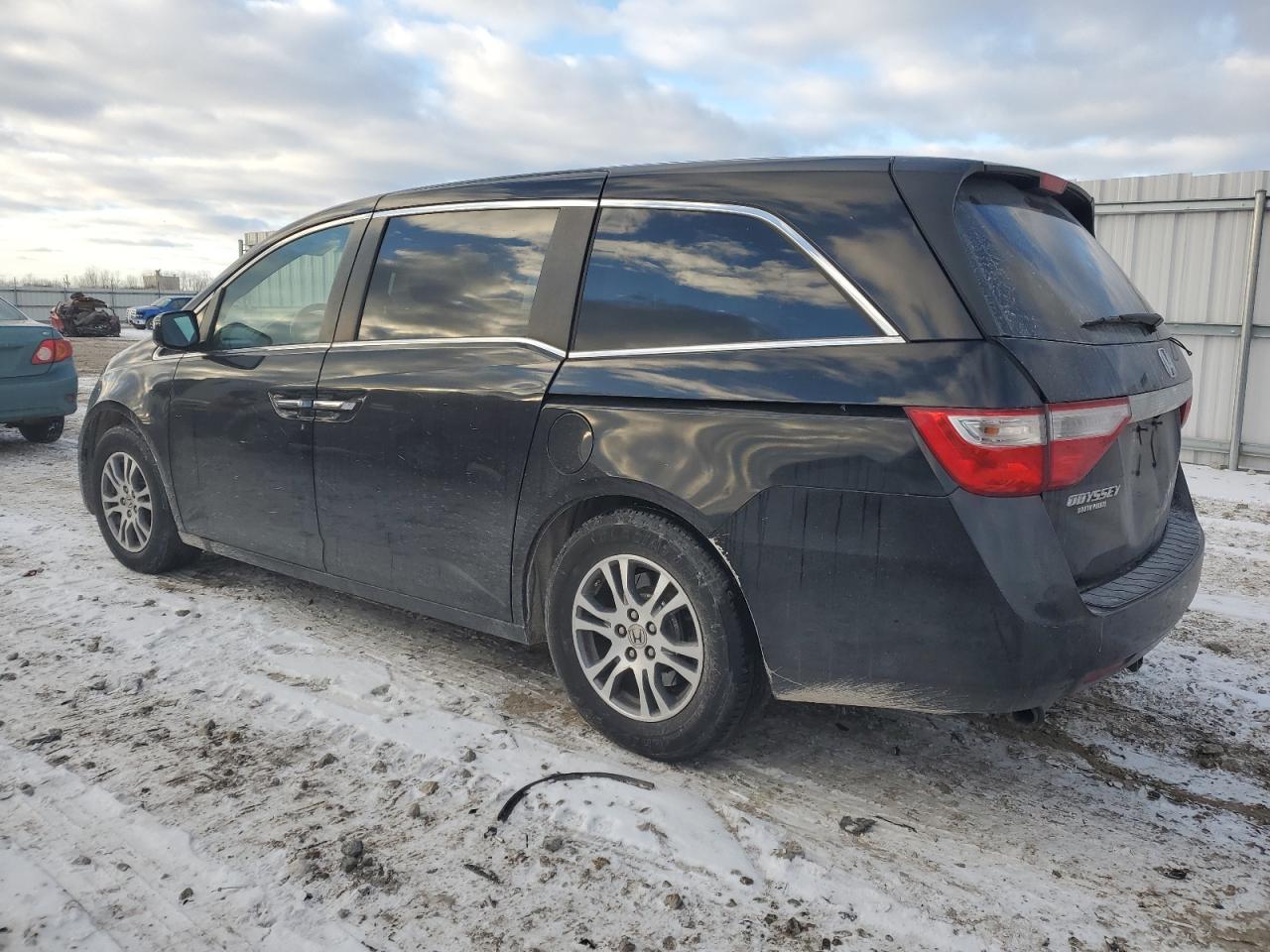 2012 Honda Odyssey - Image 2