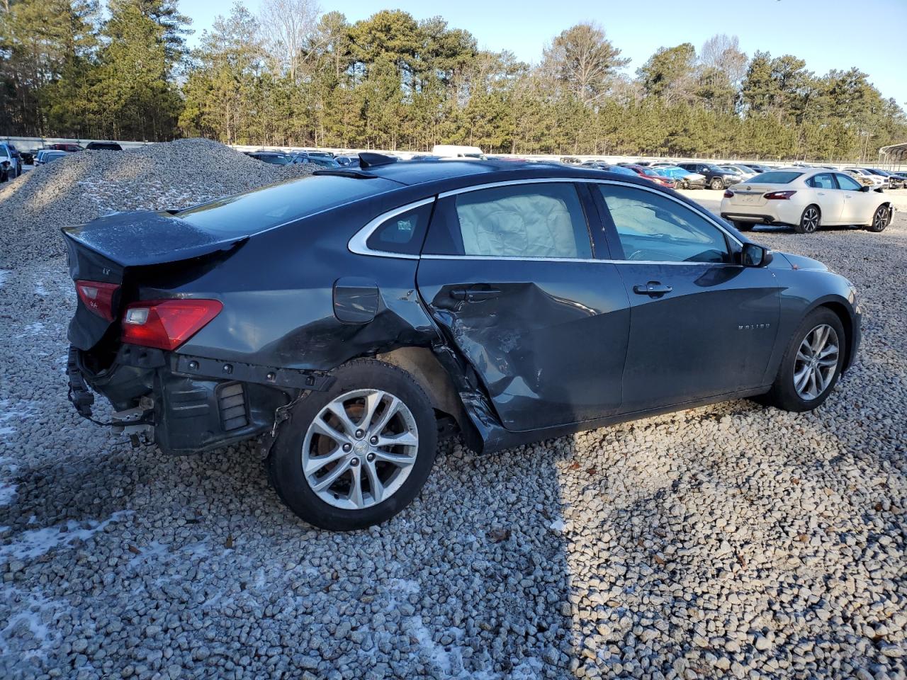 2017 Chevrolet Malibu - Image 3