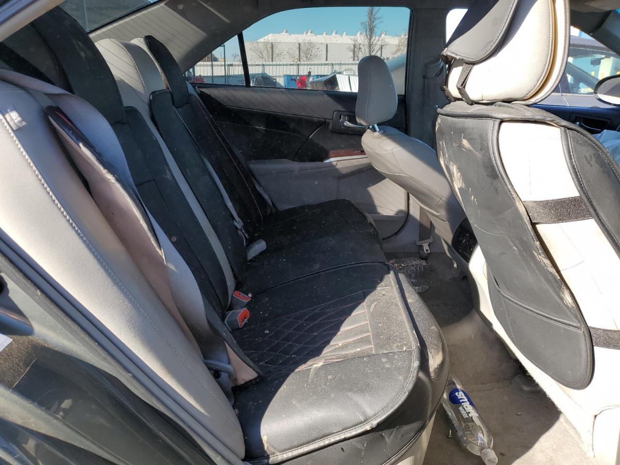 2014 Toyota Camry - Image 10