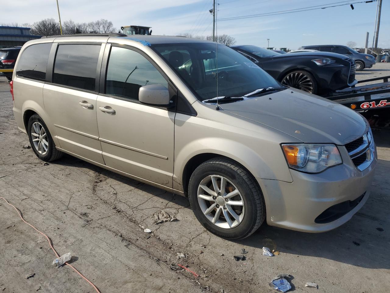 2016 Dodge Caravan - Image 4