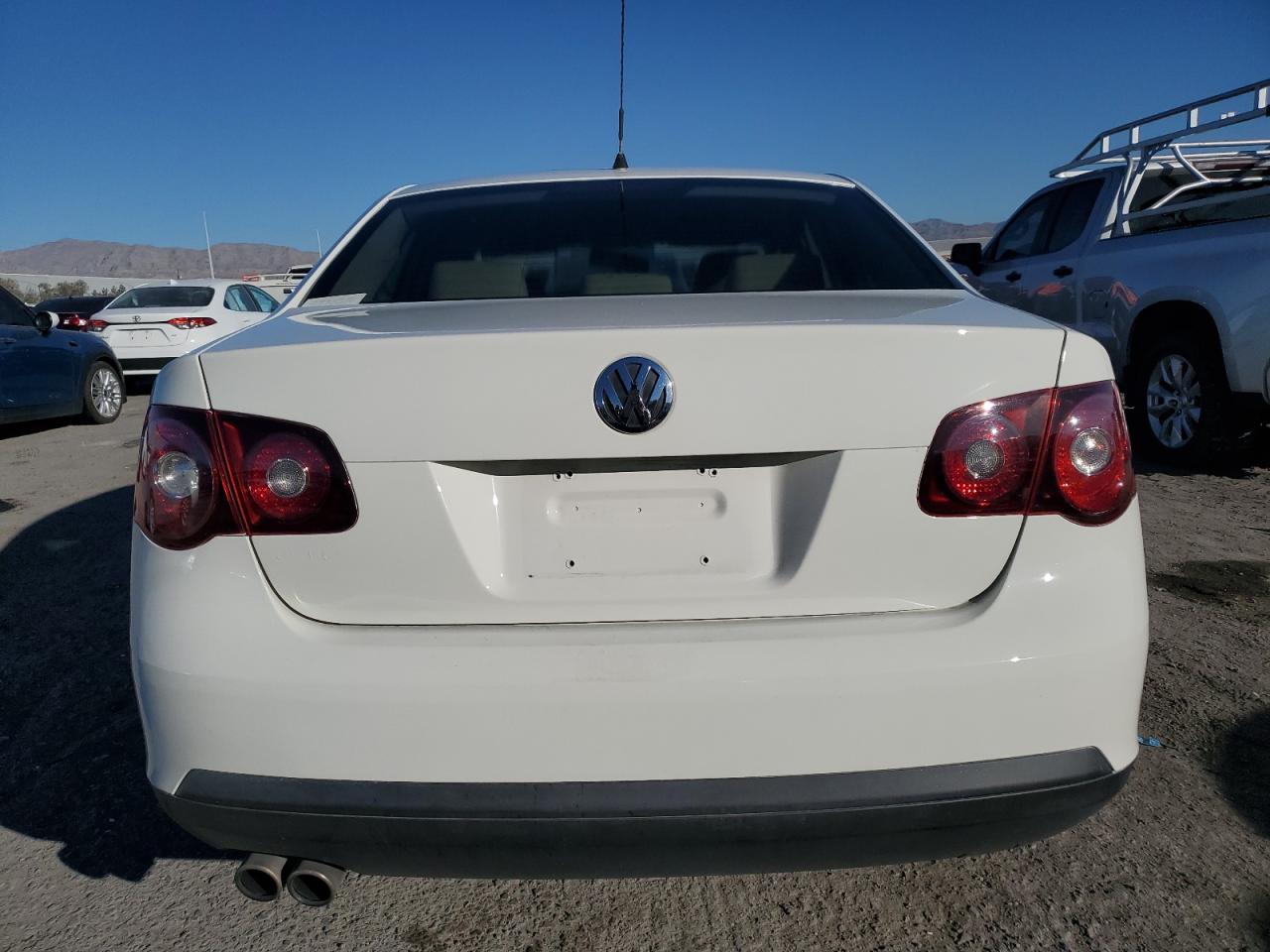 2008 Volkswagen Jetta - Image 6