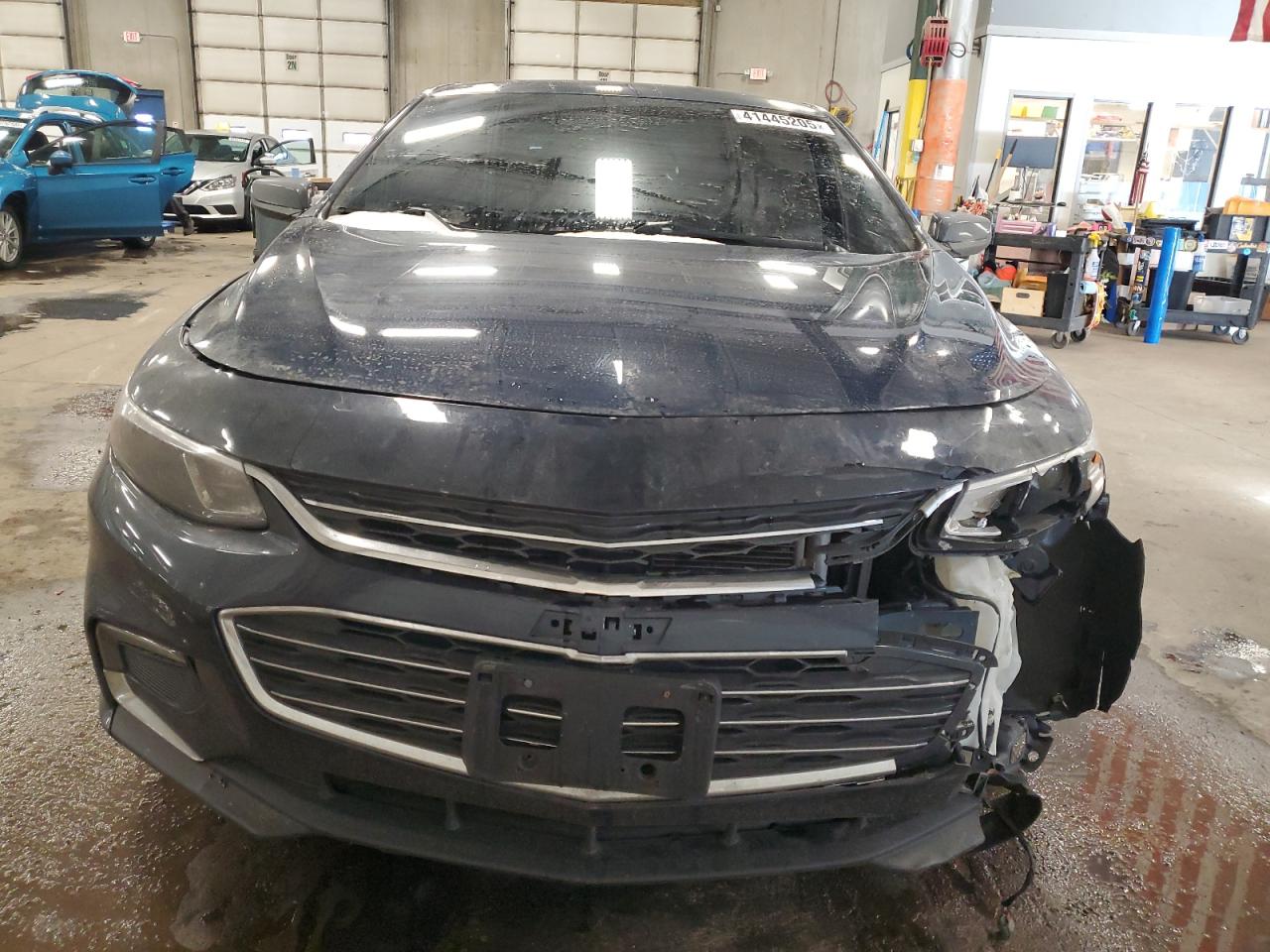2018 Chevrolet Malibu - Image 5