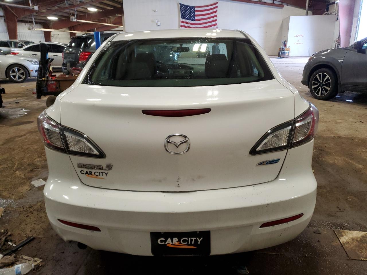 2013 Mazda 3 - Image 6