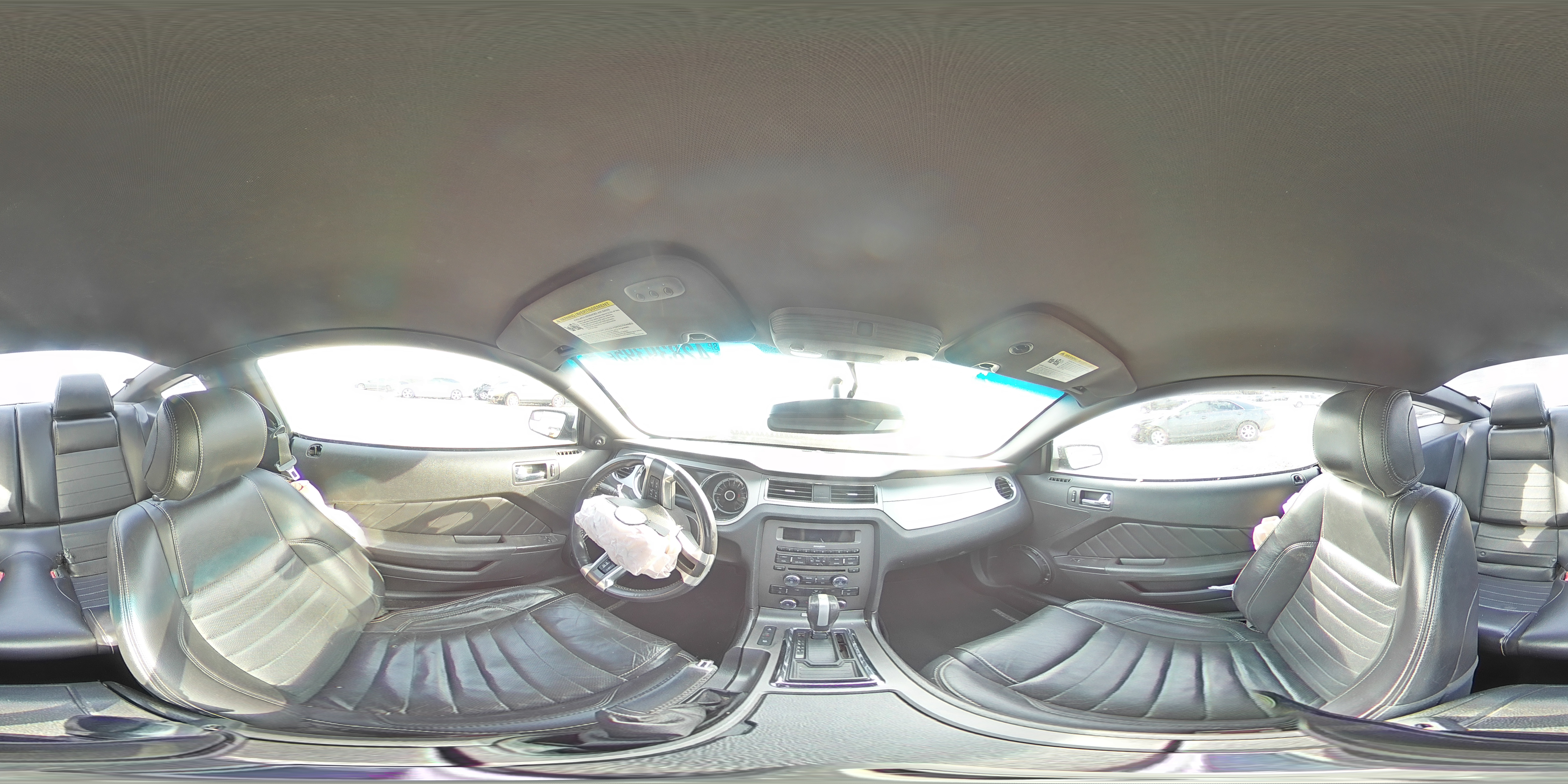 2013 Ford Mustang - Image 13