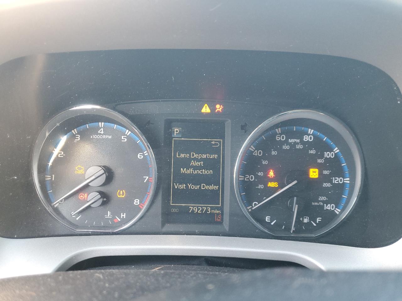 2017 Toyota RAV 4 - Image 9