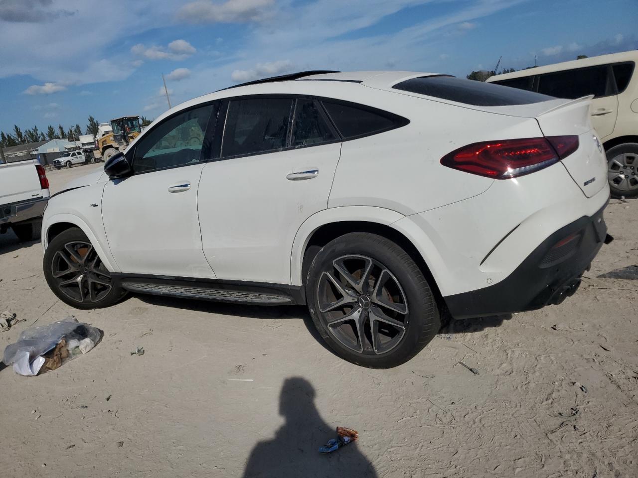 2021 Mercedes-Benz GLE - Image 2