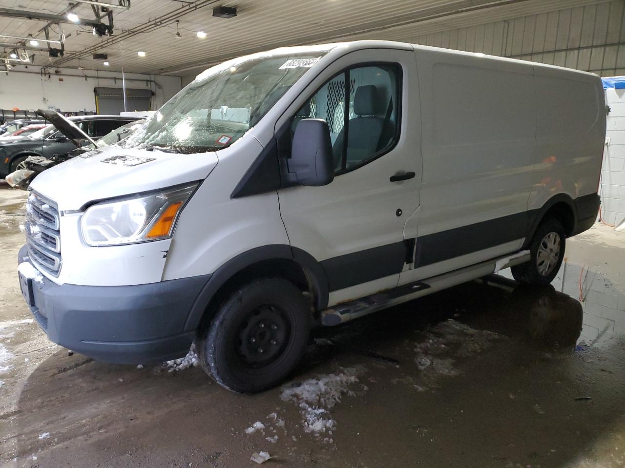 VIN 1FTNR1ZM3FKA47379 2015 FORD TRANSIT no.1