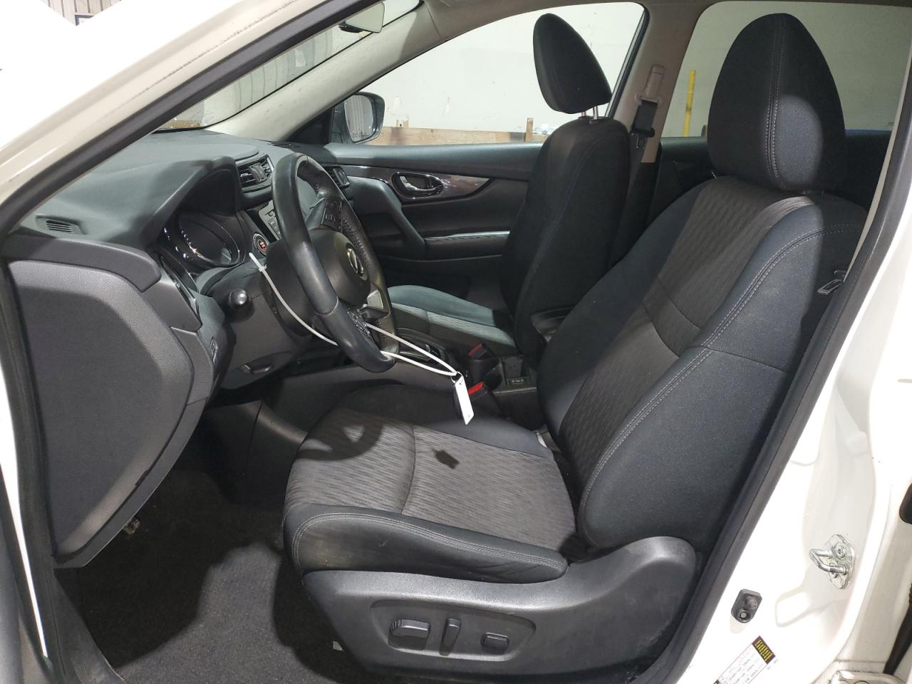 2018 Nissan Rogue - Image 7