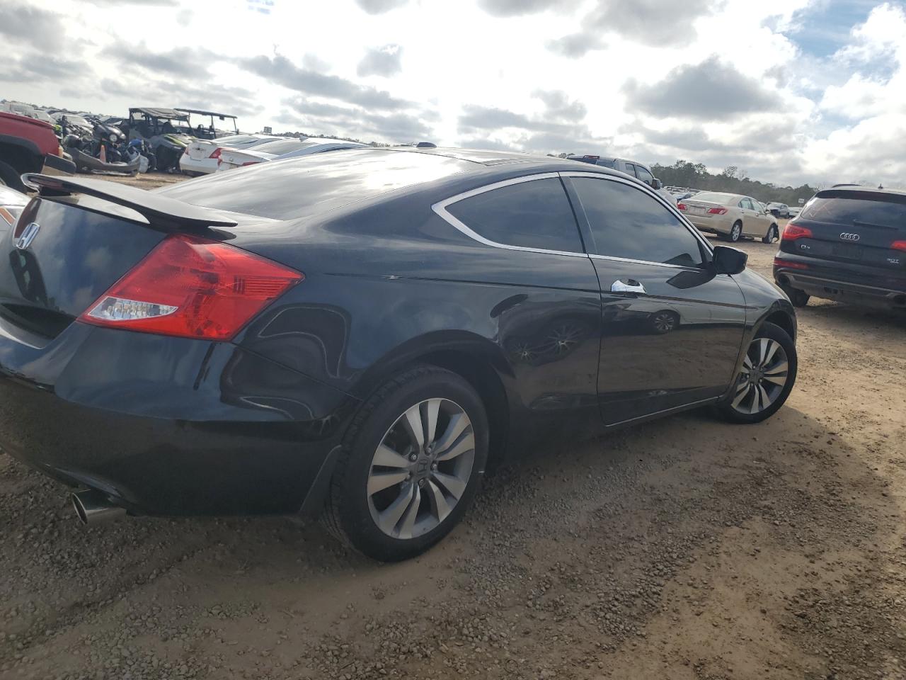 2012 Honda Accord - Image 3