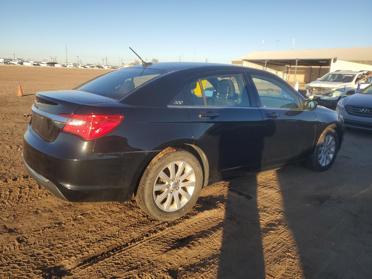 VIN 1C3CCBBB6DN585940 2013 CHRYSLER 200 no.3