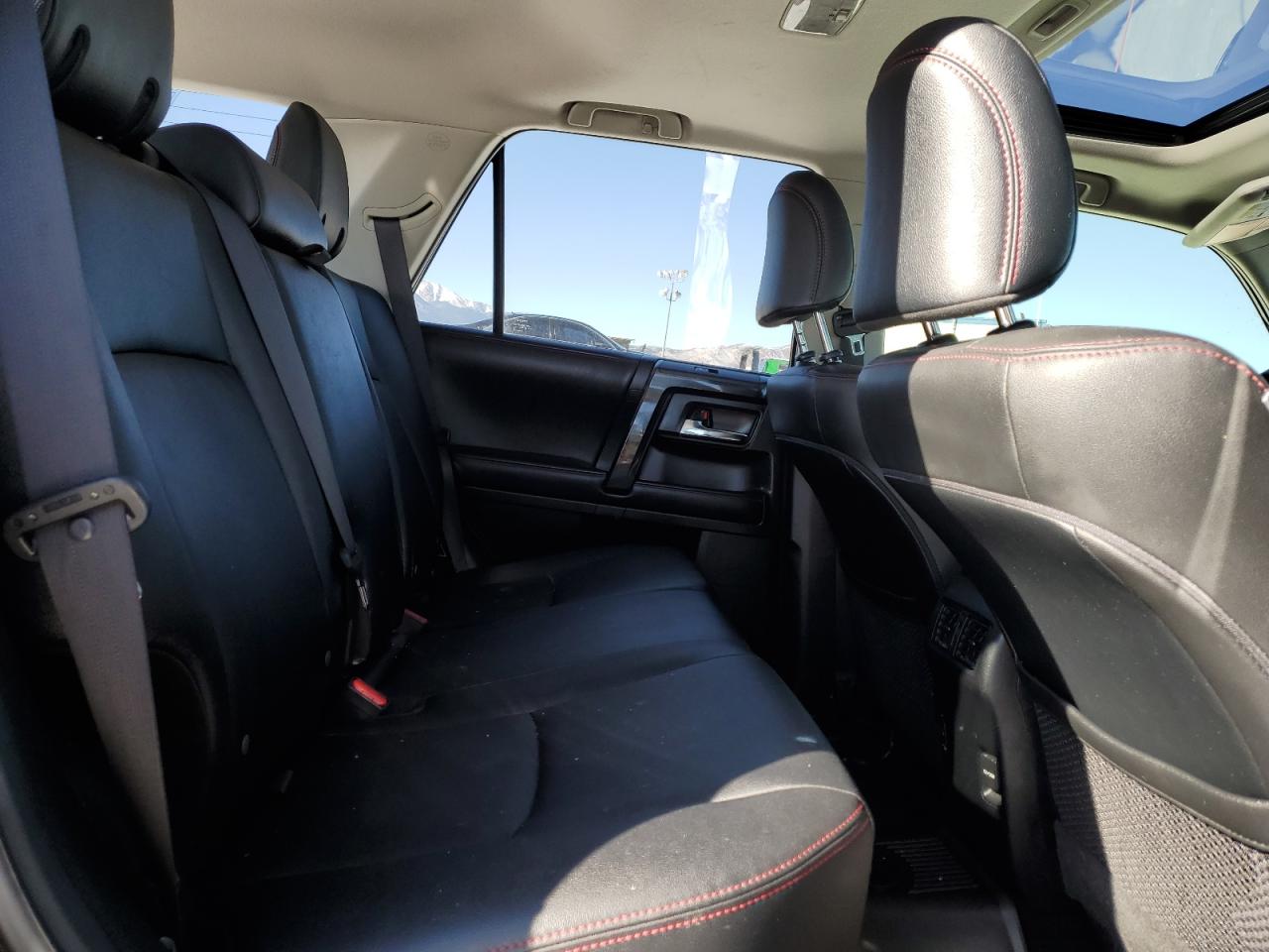 2019 Toyota 4Runner - Image 11