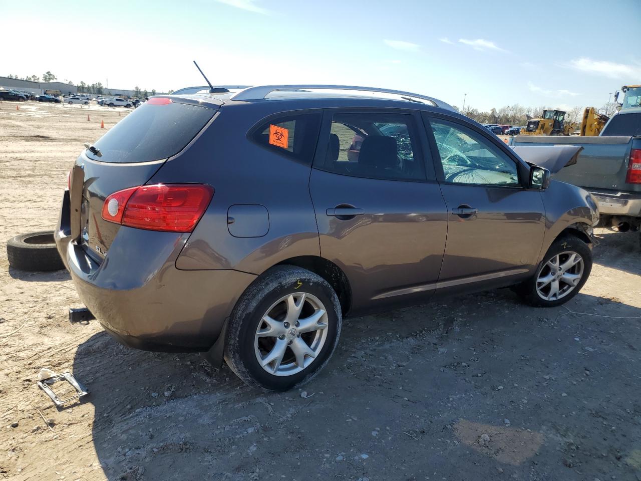2008 Nissan Rogue - Image 3