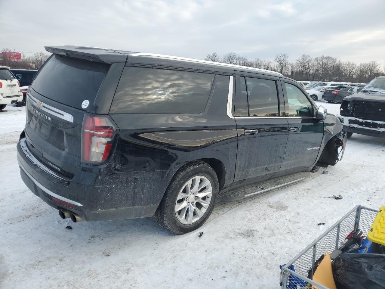 2022 Chevrolet Suburban - Image 3