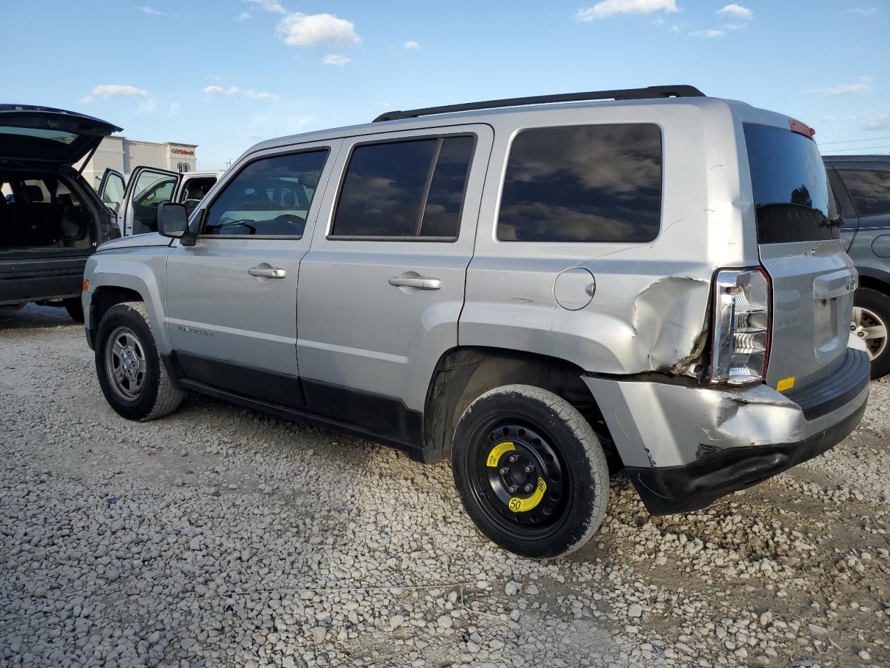2011 Jeep Liberty (Patriot) - Image 2