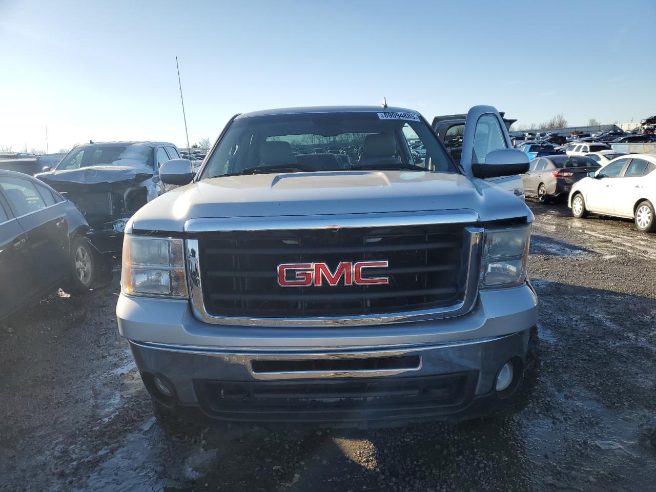 2010 GMC Sierra - Image 5