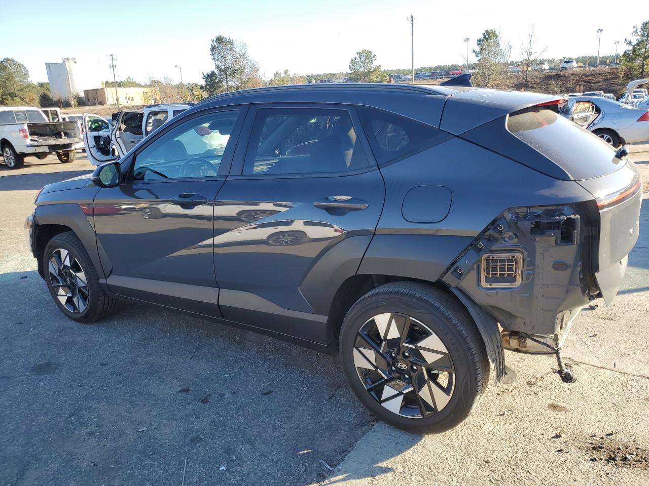 2024 Hyundai Kona - Image 2