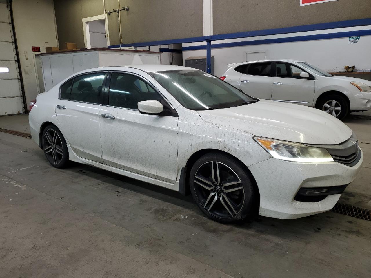 2017 Honda Accord - Image 4