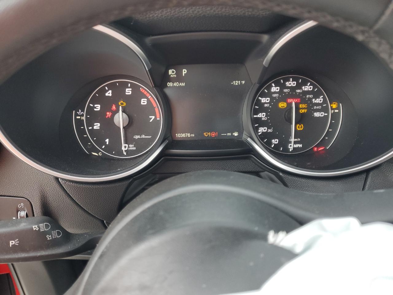 2019 Alfa Romeo Stelvio - Image 9