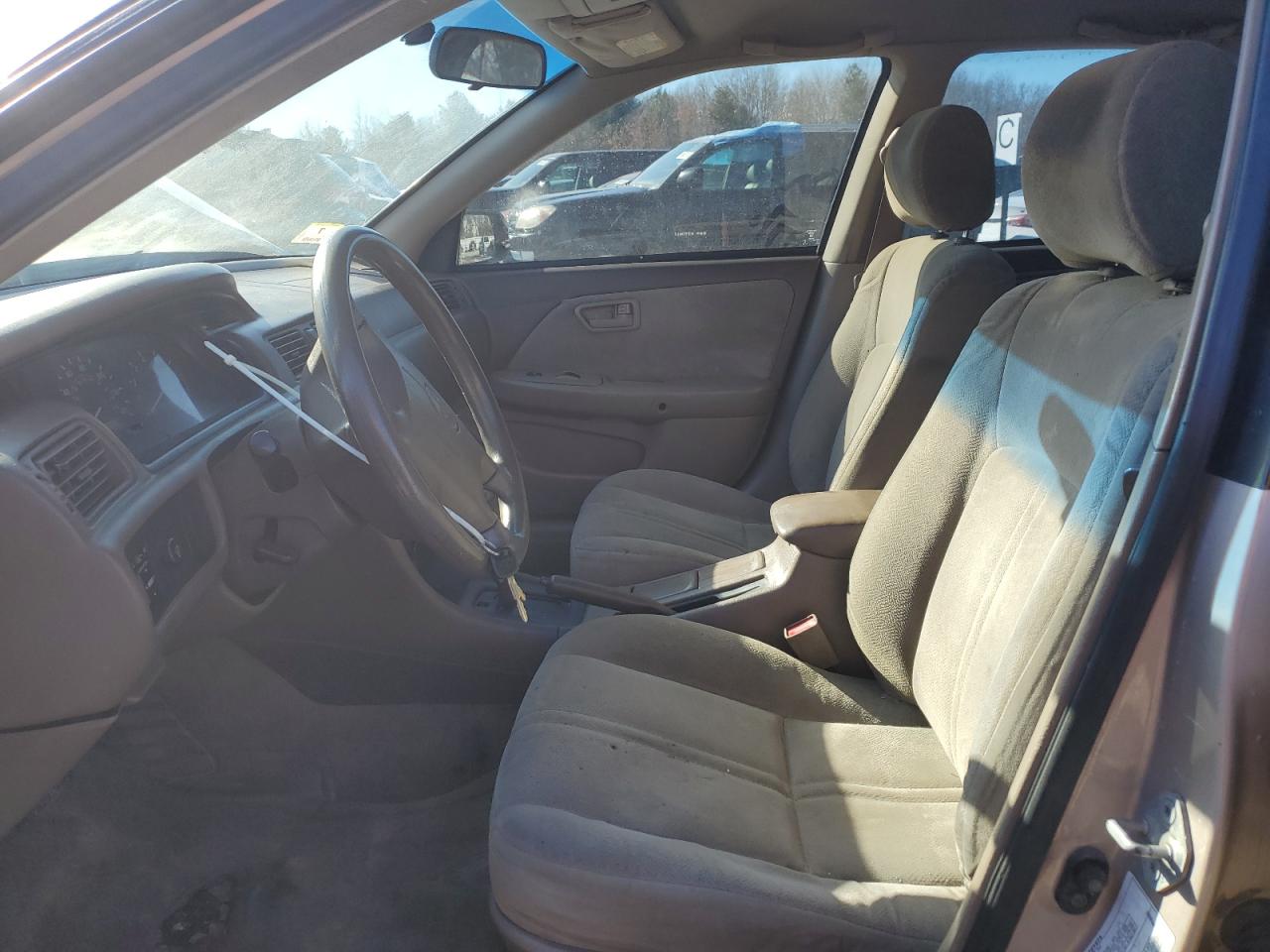 2000 Toyota Camry - Image 7