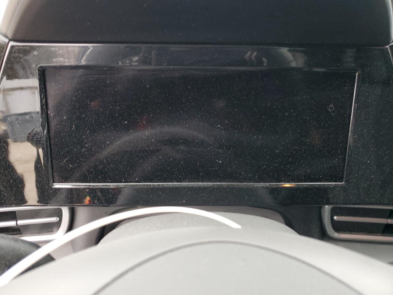 2022 Hyundai Elantra - Image 9
