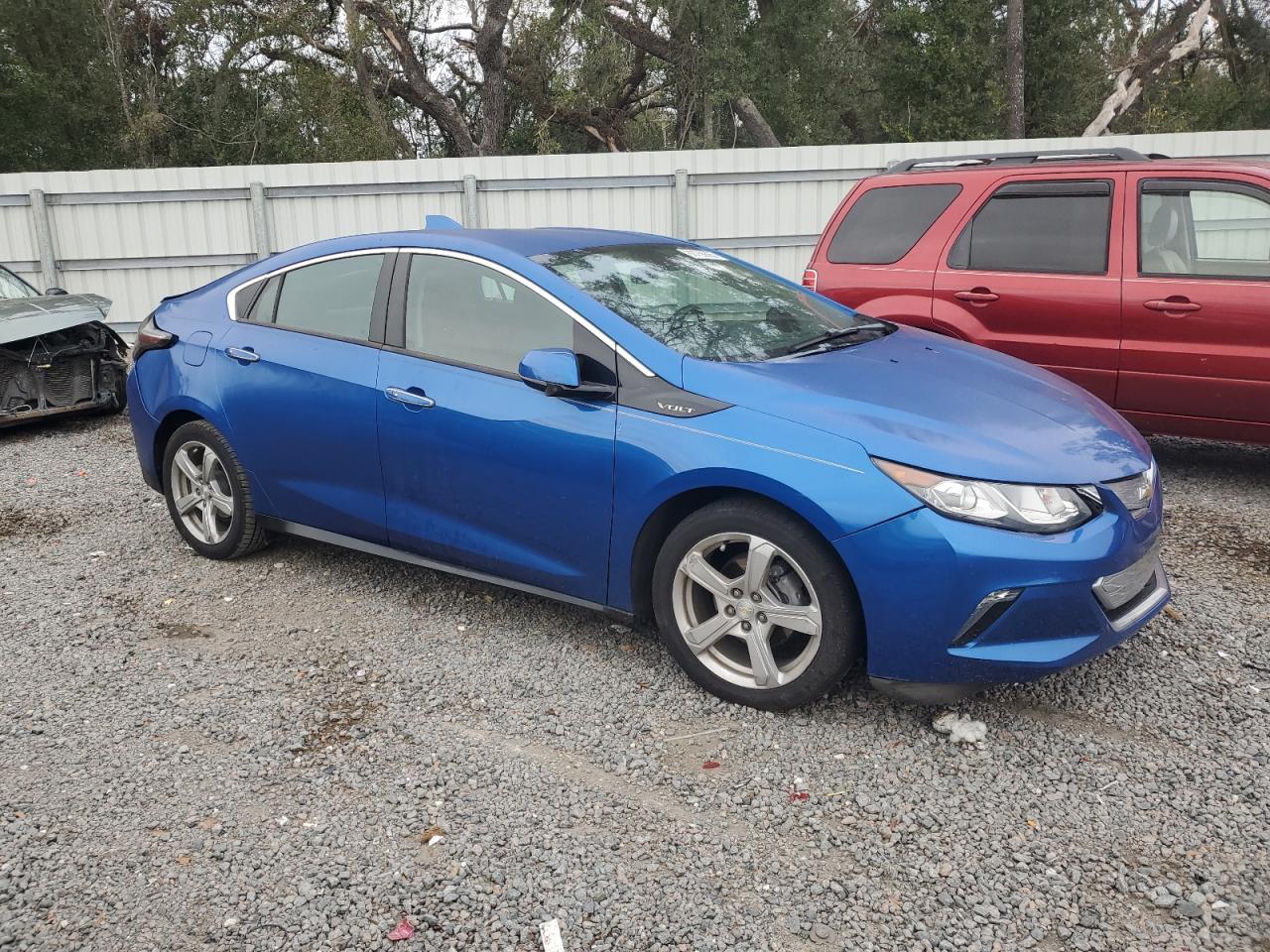 2017 Chevrolet Volt - Image 4