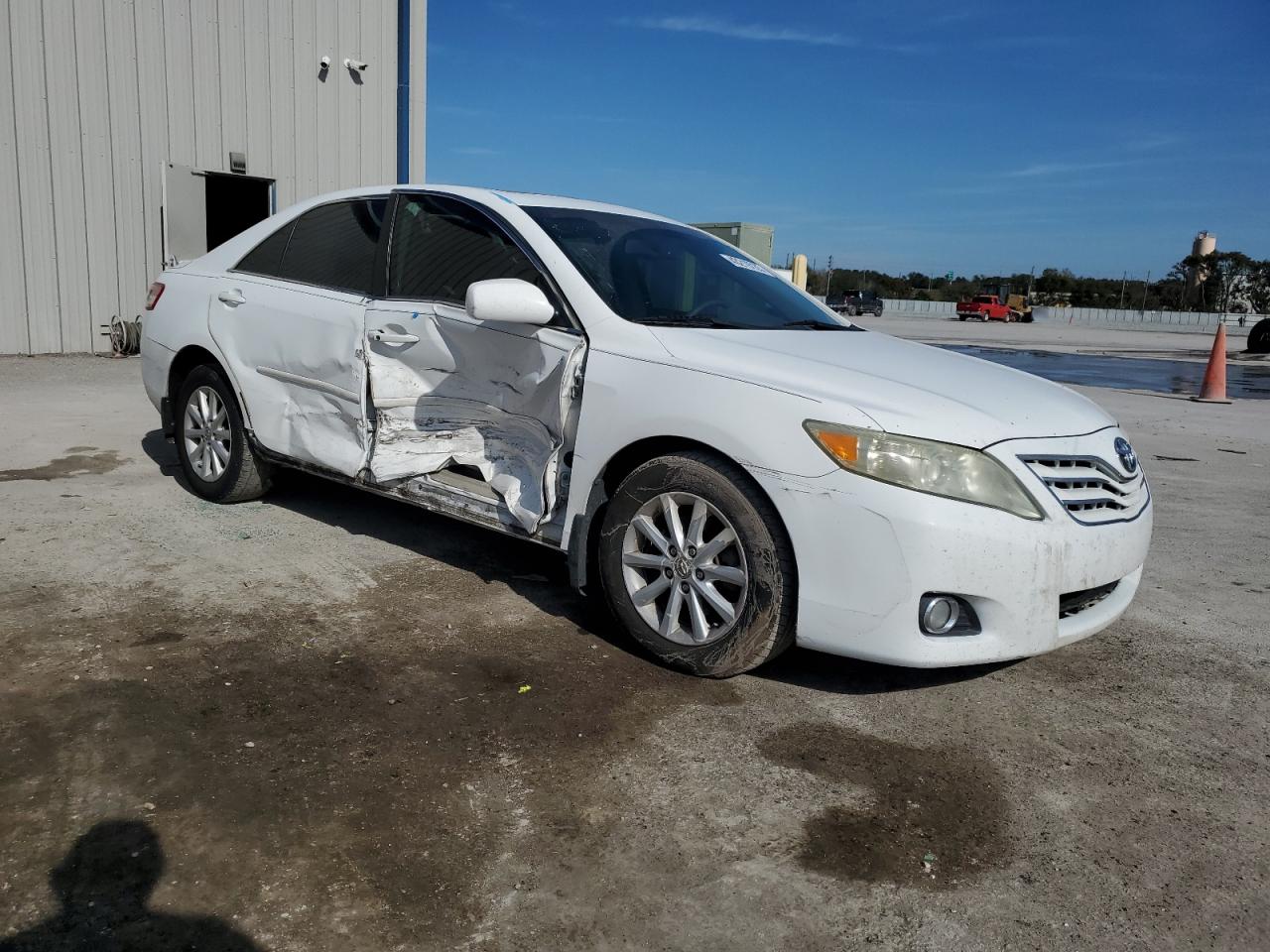 2010 Toyota Camry - Image 4