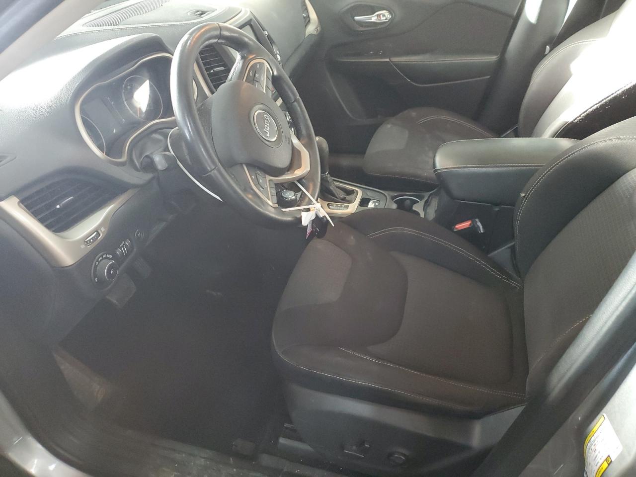 2015 Jeep Grand Cherokee - Image 7