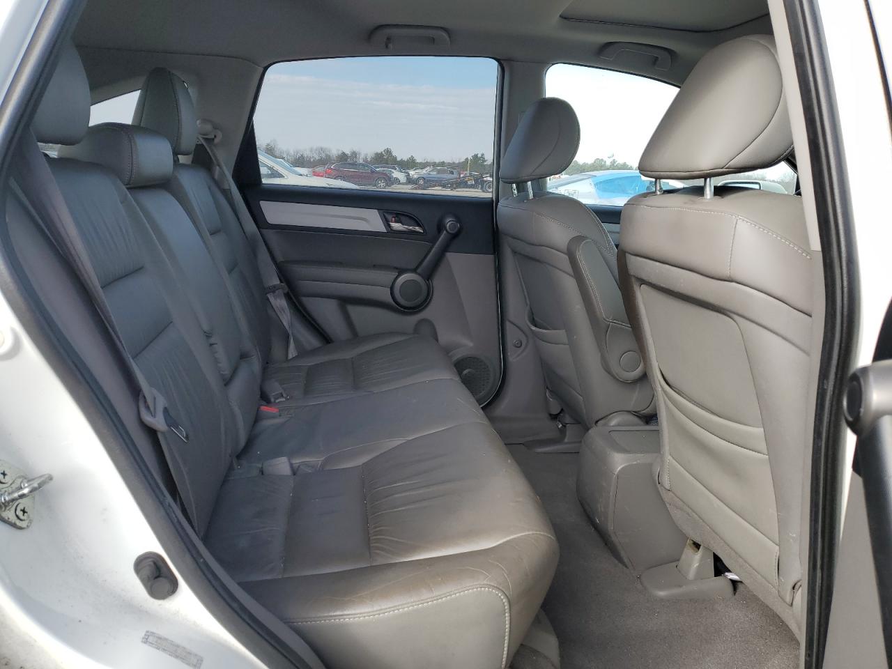 2011 Honda CR-V - Image 11