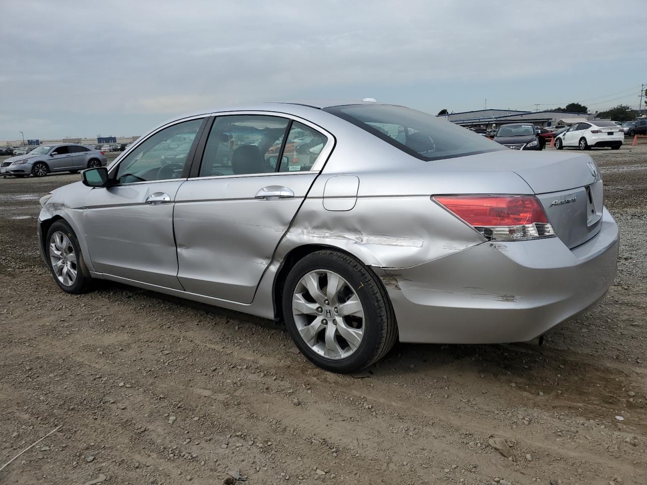 2009 Honda Accord - Image 2