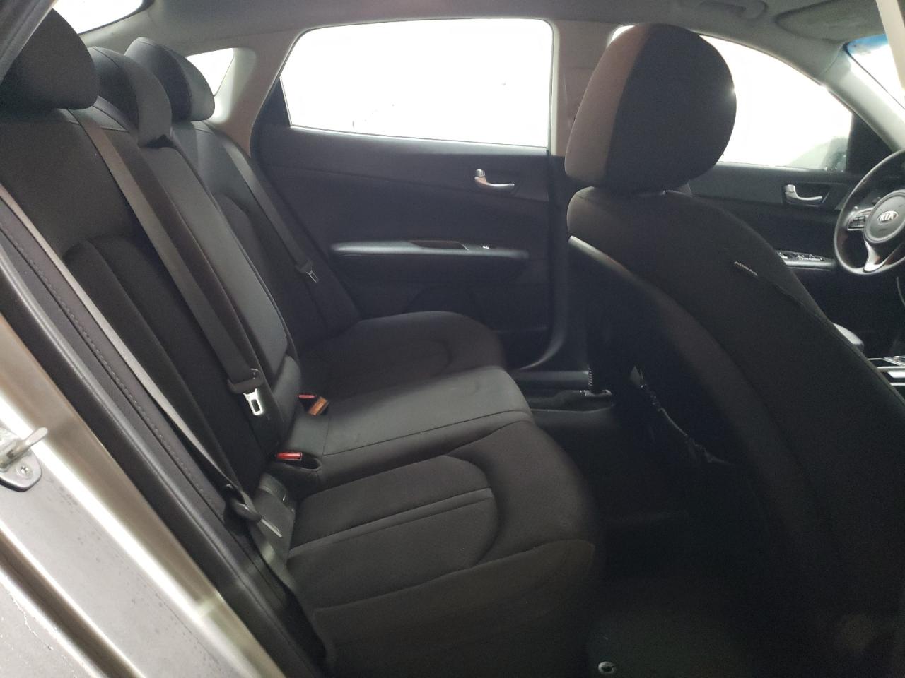 2018 Kia Optima - Image 10
