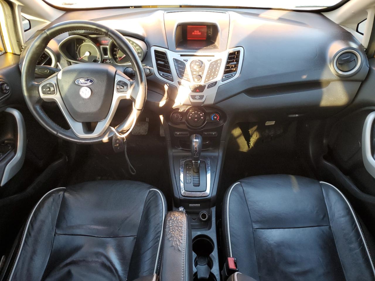 2012 Ford Fiesta - Image 8