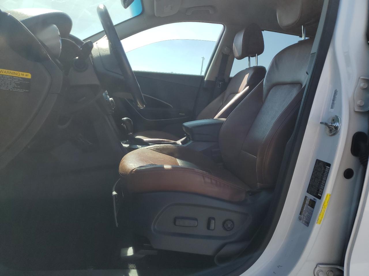 2015 Hyundai Santa Fe - Image 7