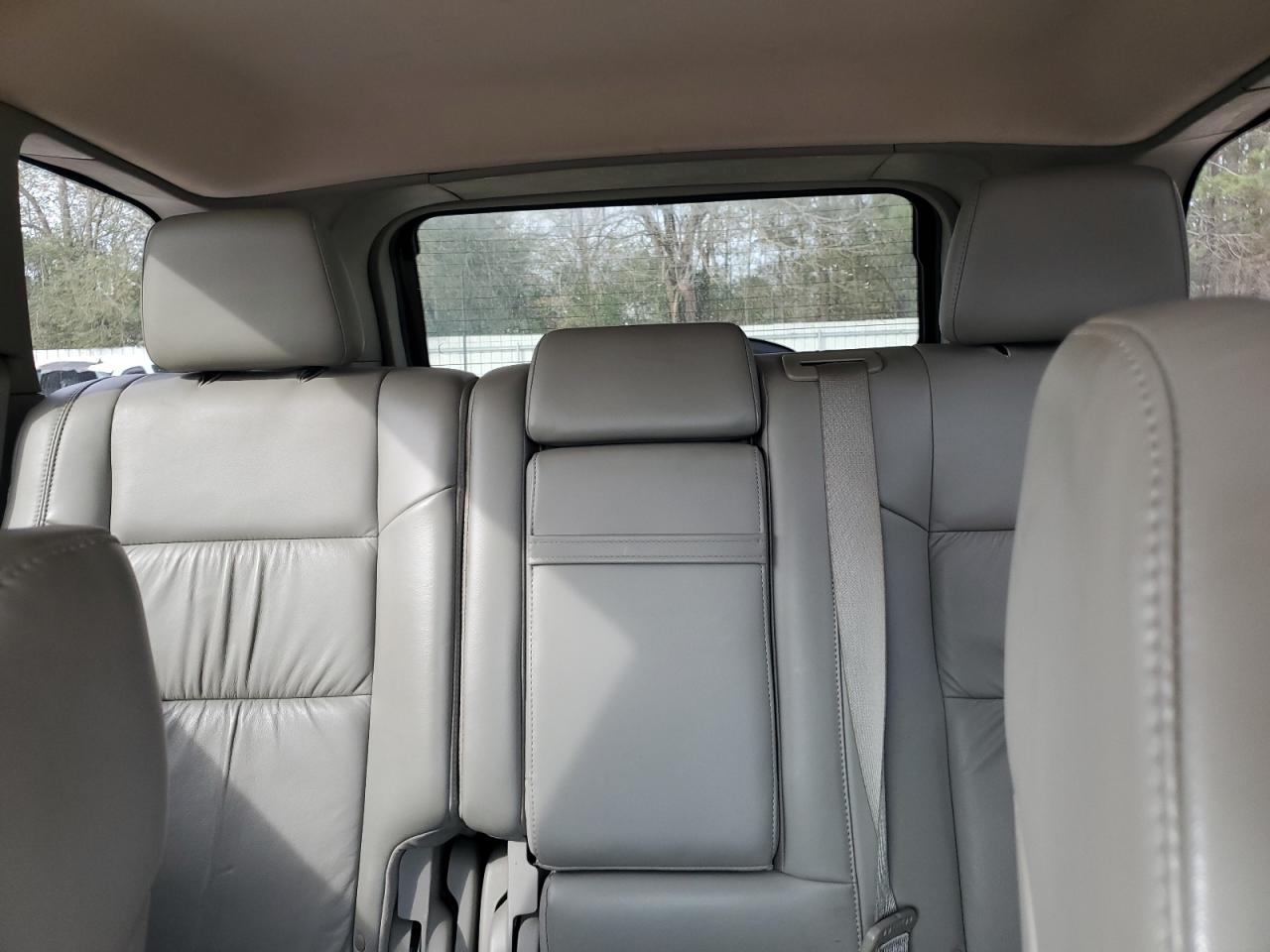 2011 Jeep Grand Cherokee - Image 10