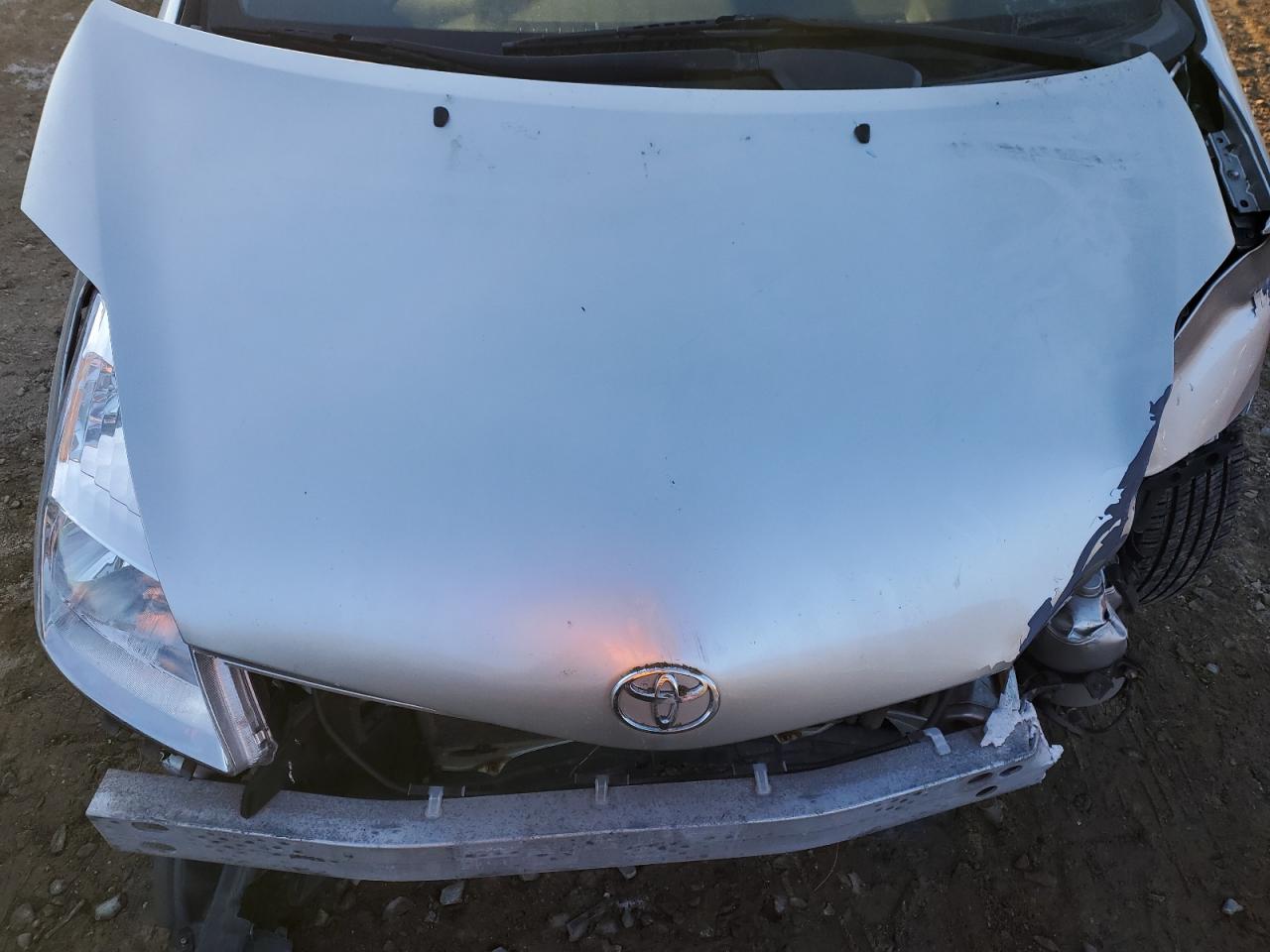 2005 Toyota Prius - Image 11