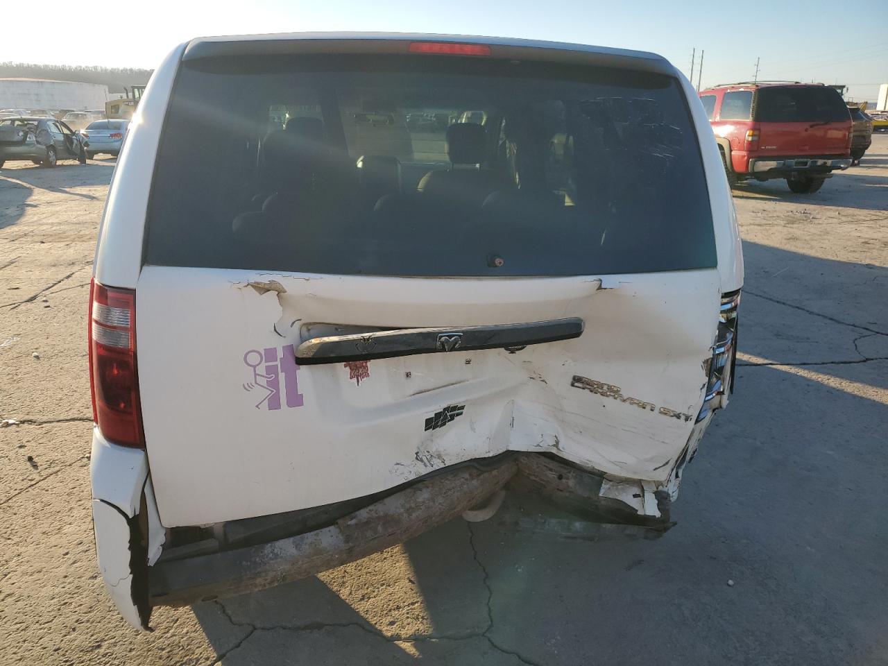 2008 Dodge Caravan - Image 6
