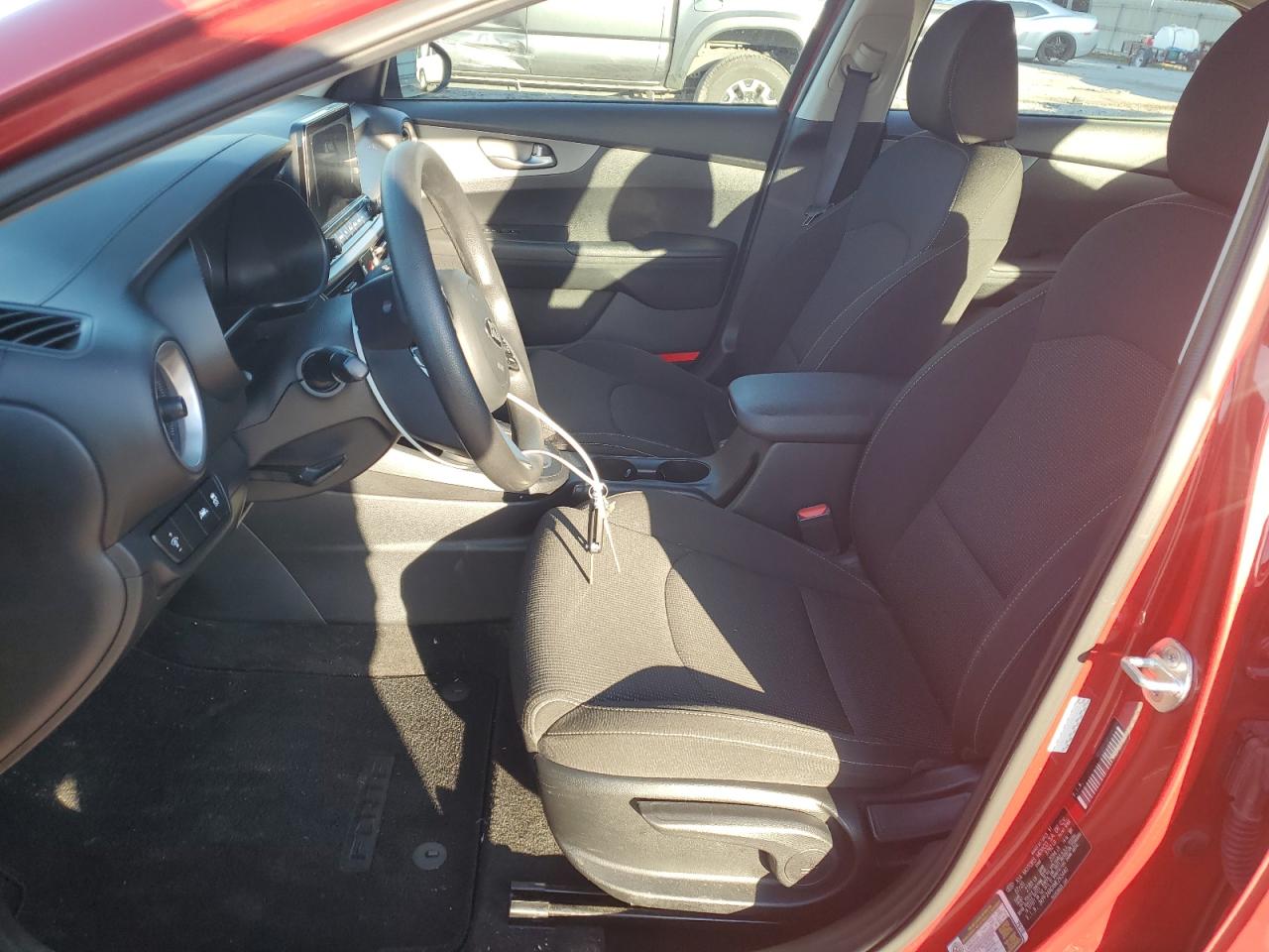 2021 Kia Forte - Image 7