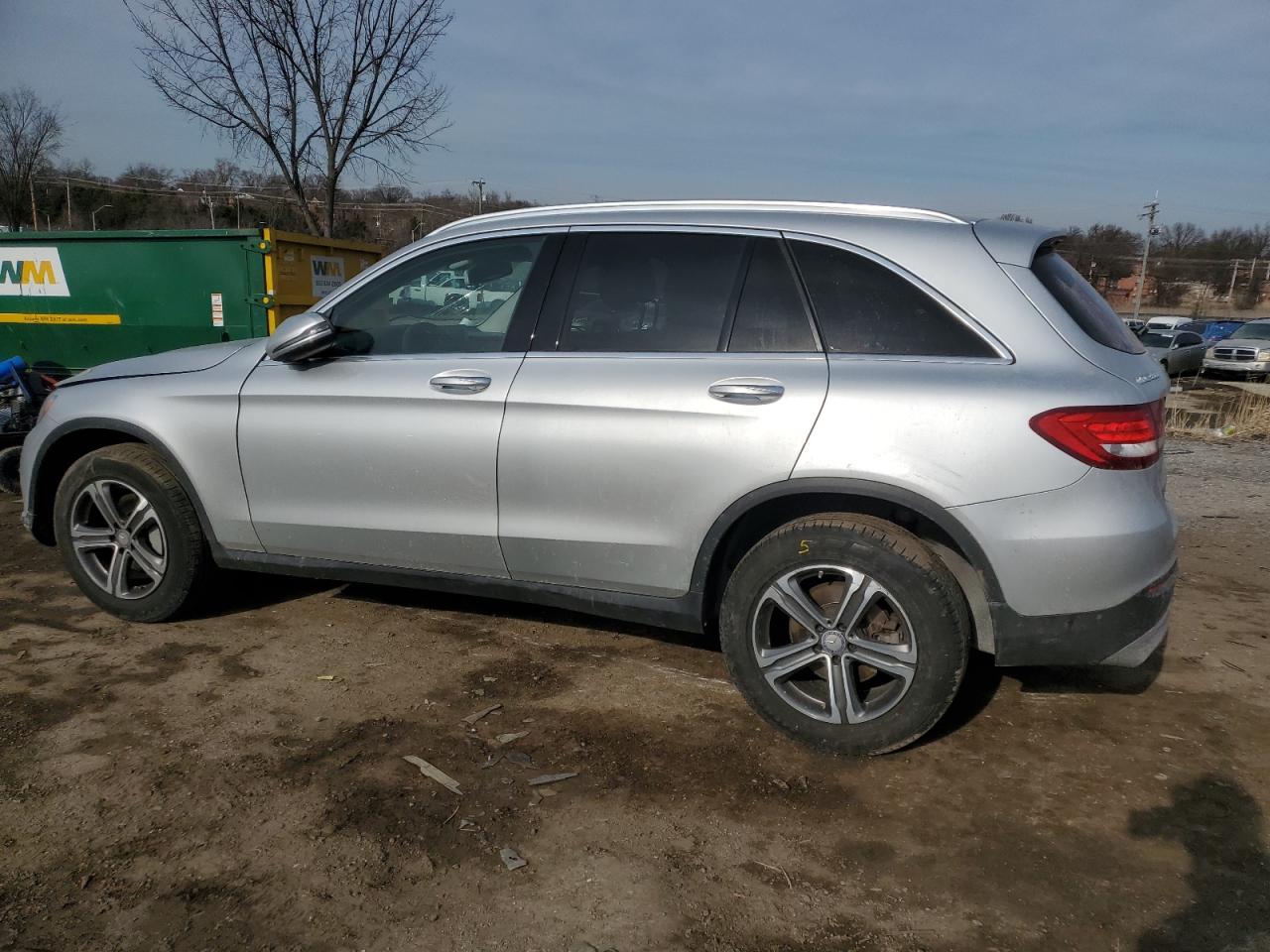 2016 Mercedes-Benz GLC - Image 2
