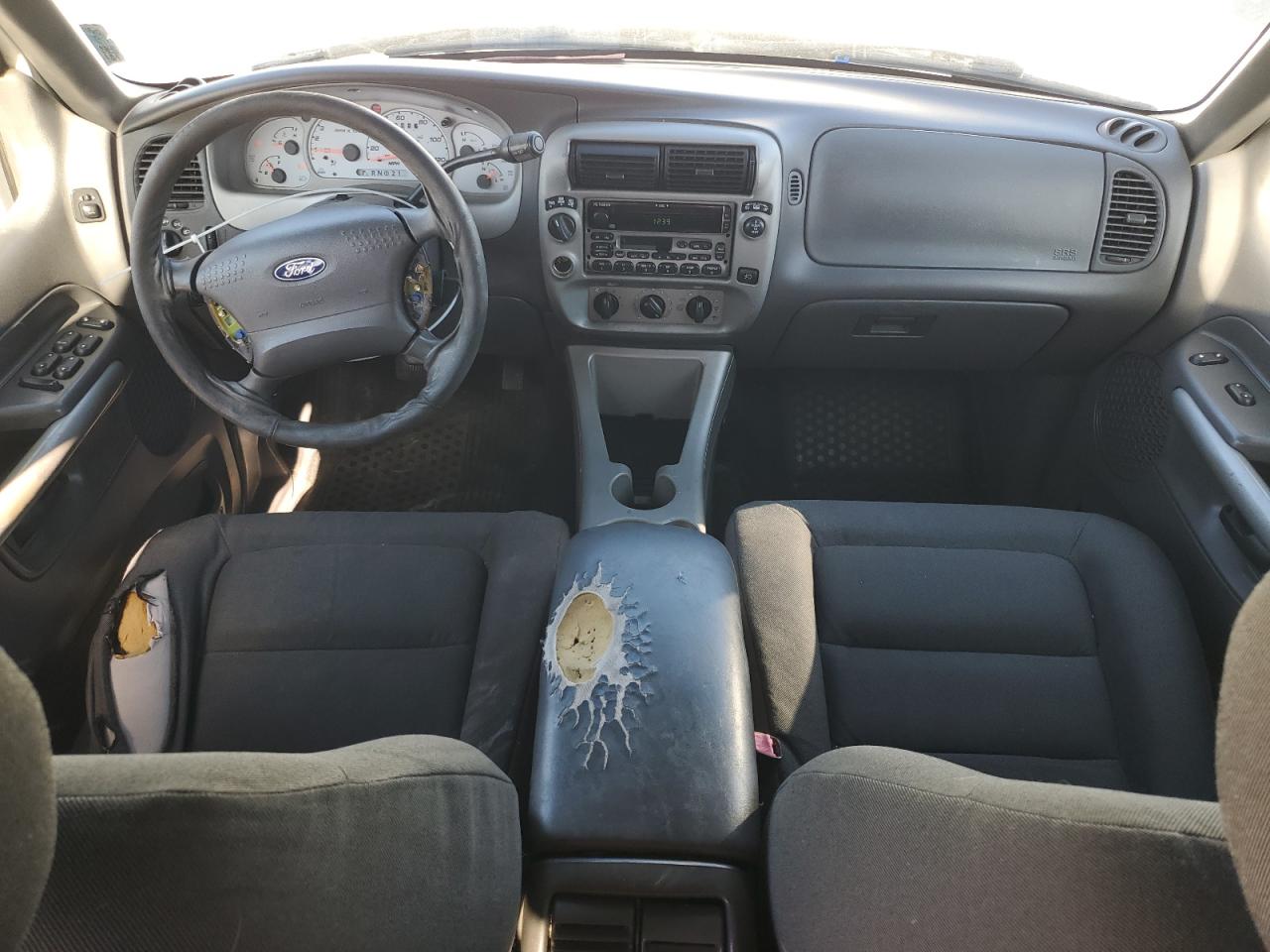 2001 Ford Explorer - Image 8