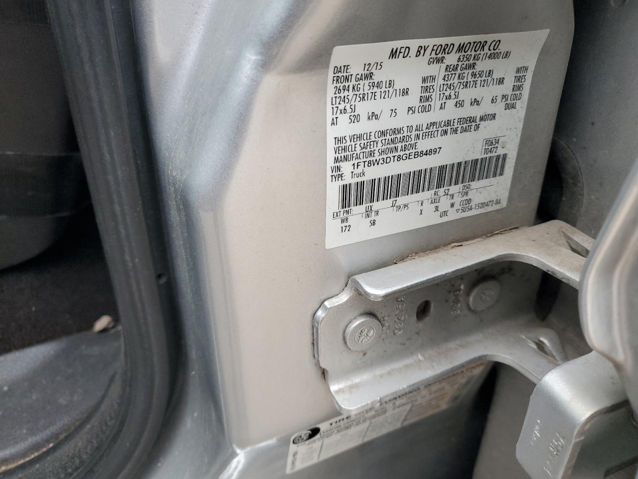 2016 Ford F350 - Image 13