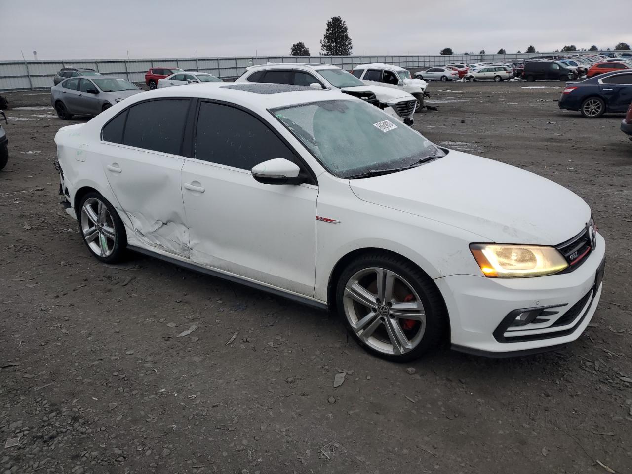 2017 Volkswagen Jetta - Image 4