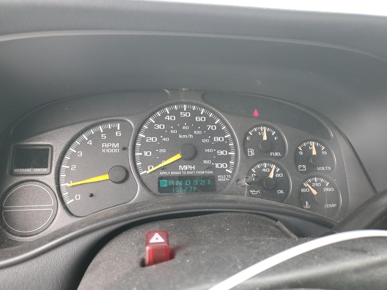 2001 Chevrolet Silverado - Image 9