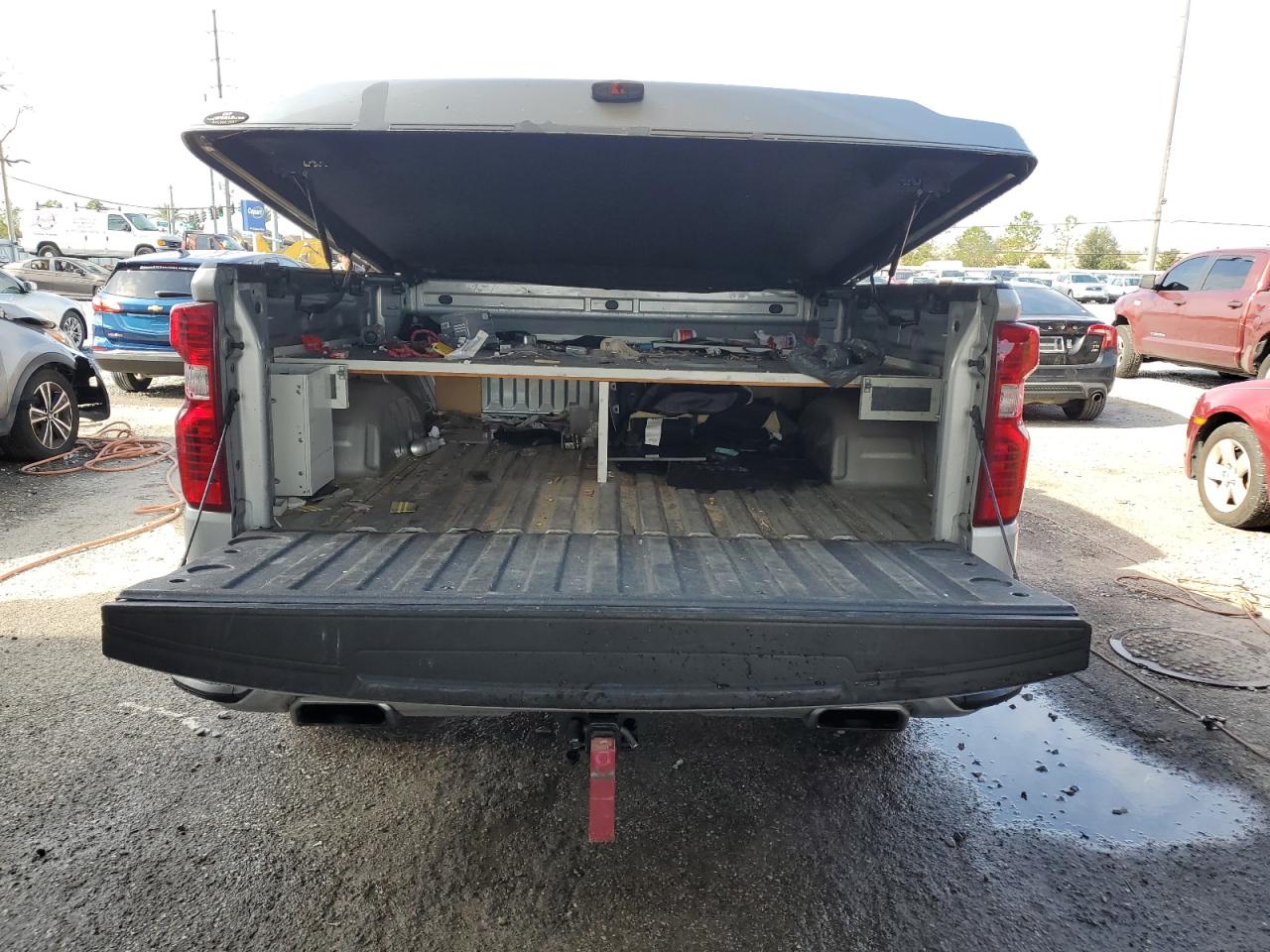 2020 Chevrolet Silverado - Image 6