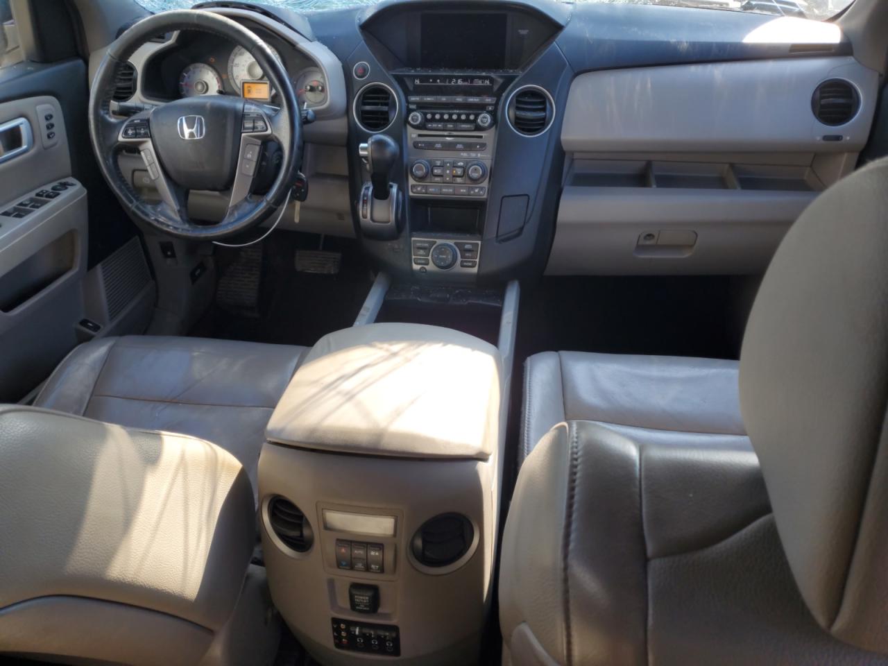 2014 Honda Pilot - Image 8